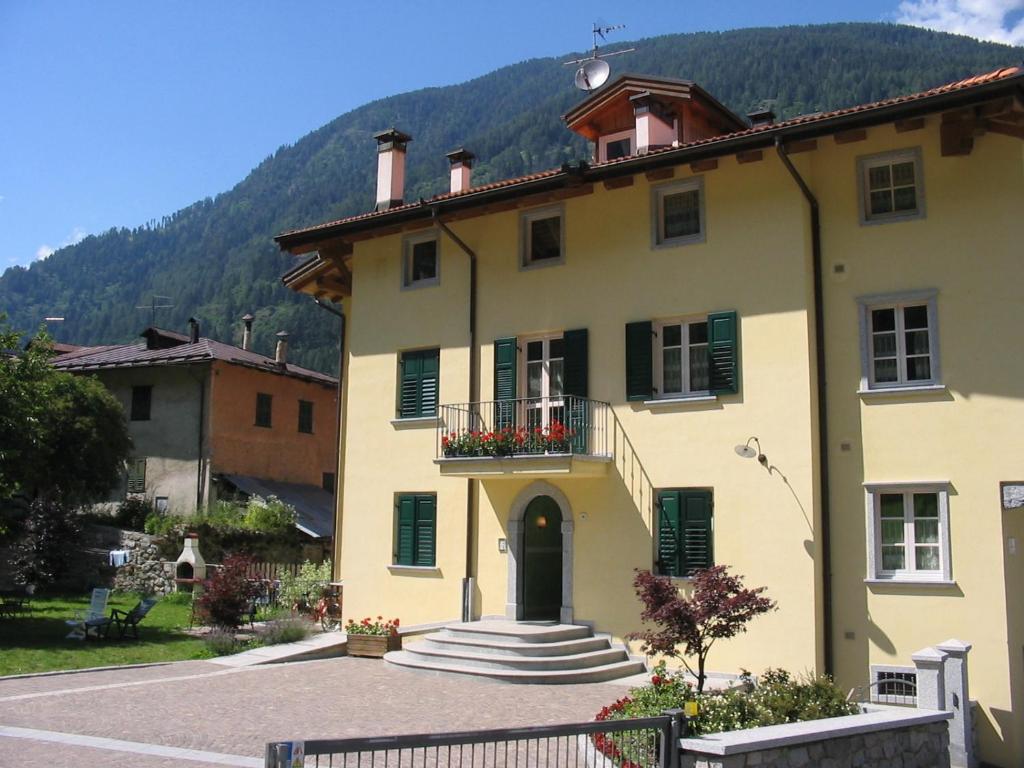 Casa Tomaselli Pellizzano Exterior foto